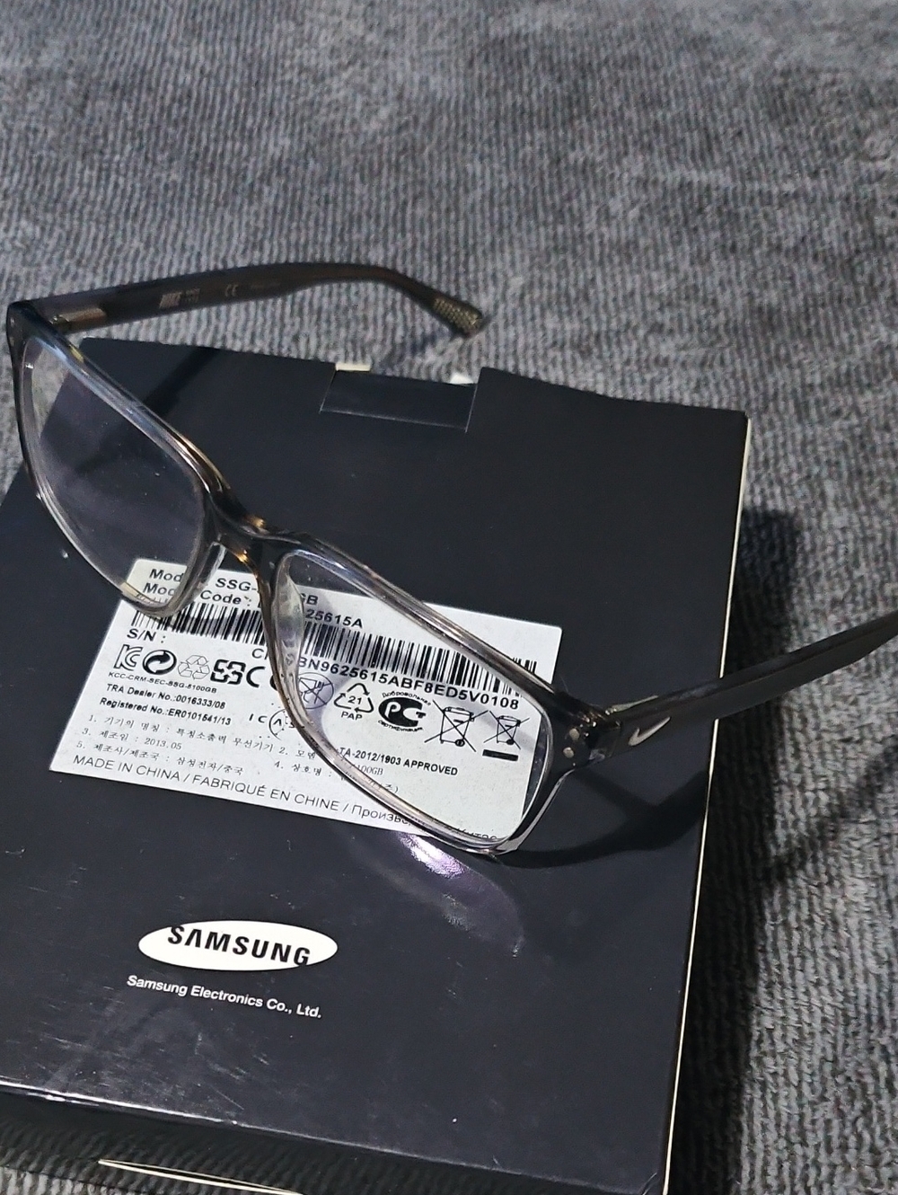 Nike! Just Do It Clear Eyeglass Frames with Dark Brown Temples Nike Swoosh On S - Picture 1 of 4